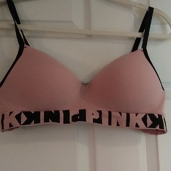 VS PINK Sports Bra   (L) - Picture 1 of 3